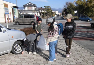 春日居ゴミ拾い２.JPG