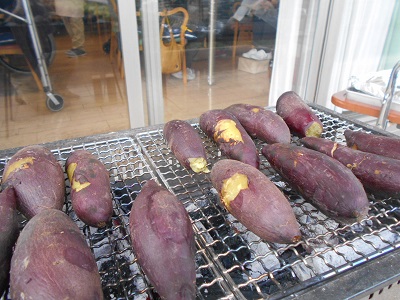 焼き芋会0.JPG