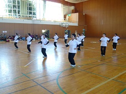 11舞踊体操.JPG