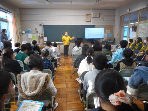 境川小学校　出前授業1